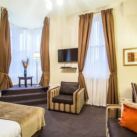 The Duke Of Edinburgh Hotel & Bar Барроу-ин-Фернесс Экстерьер фото