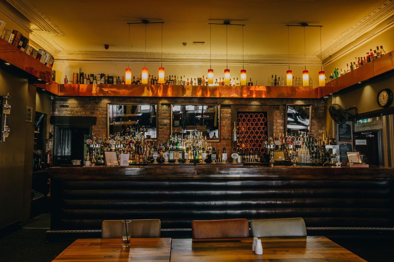 The Duke Of Edinburgh & Bar 4*